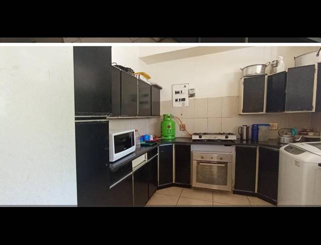 3 BEDROOM TOWNHOUSE FOR SALE IN HIGHLANDS NORTH